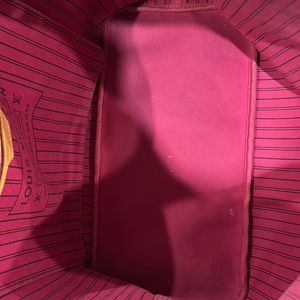 Louis Vuitton GM Neverful